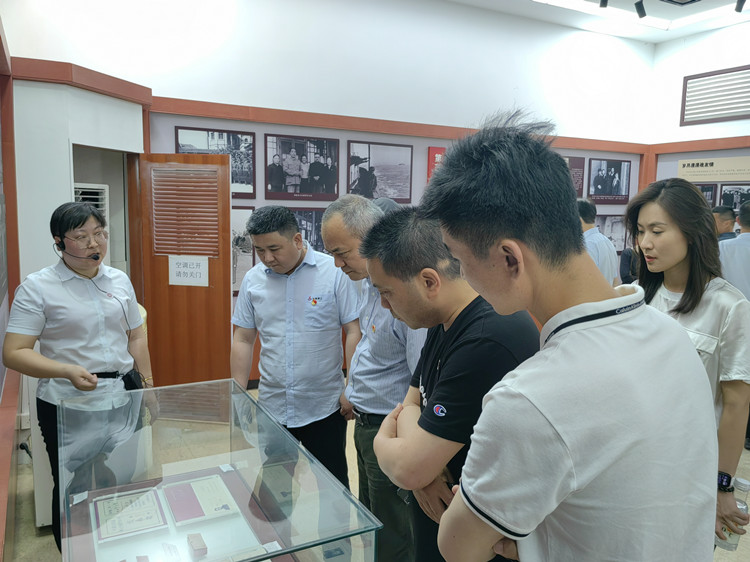 365Ӣ������(����)���޹�˾-Official website