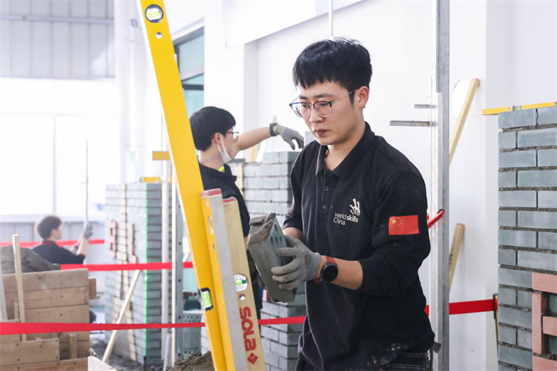 角逐现场 (2).jpg 角逐现场 (2).jpg