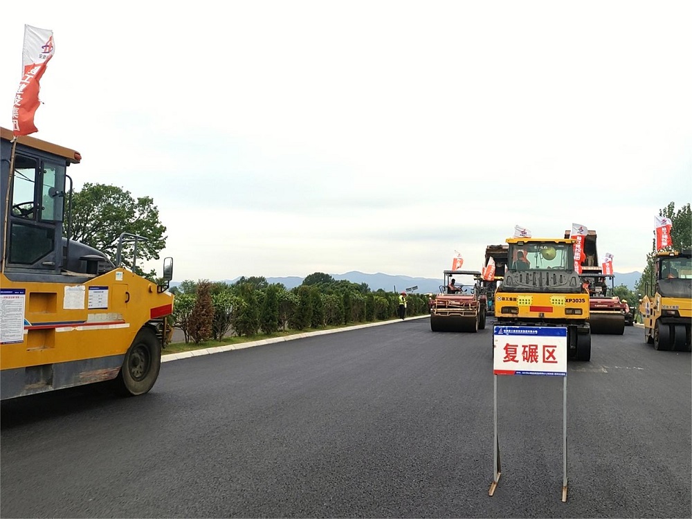 365英国上市(集团)有限公司-Official website