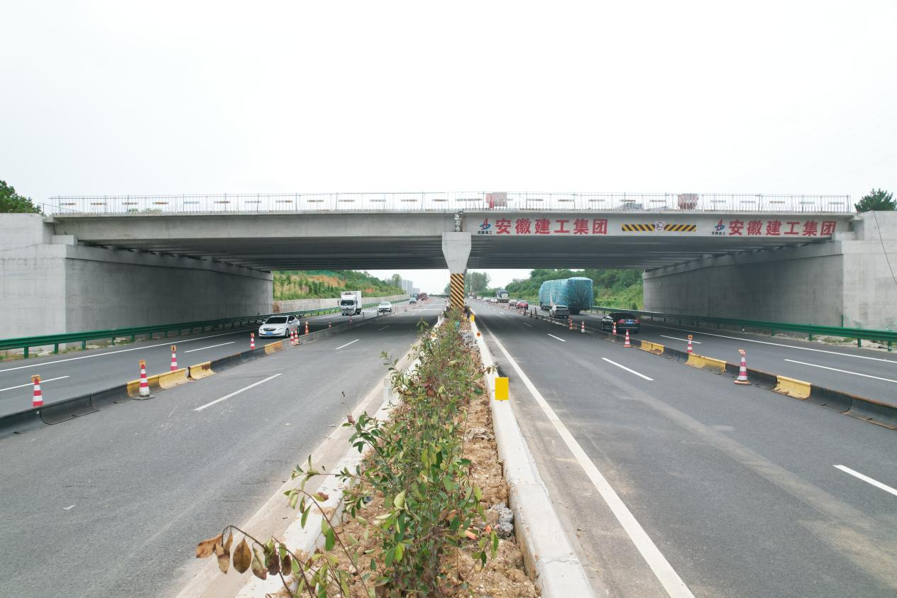 365英国上市(集团)有限公司-Official website